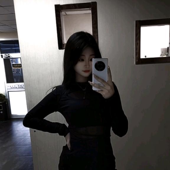 小阿颖。（学舞找我呦~）