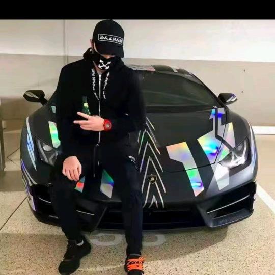 调皮😝 男孩
