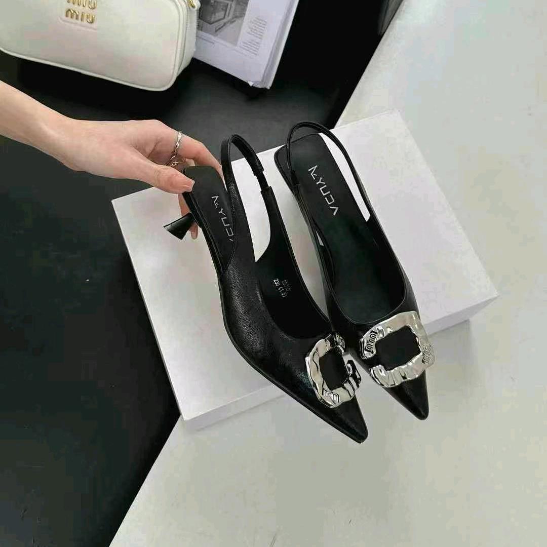 温州锦色时尚女鞋