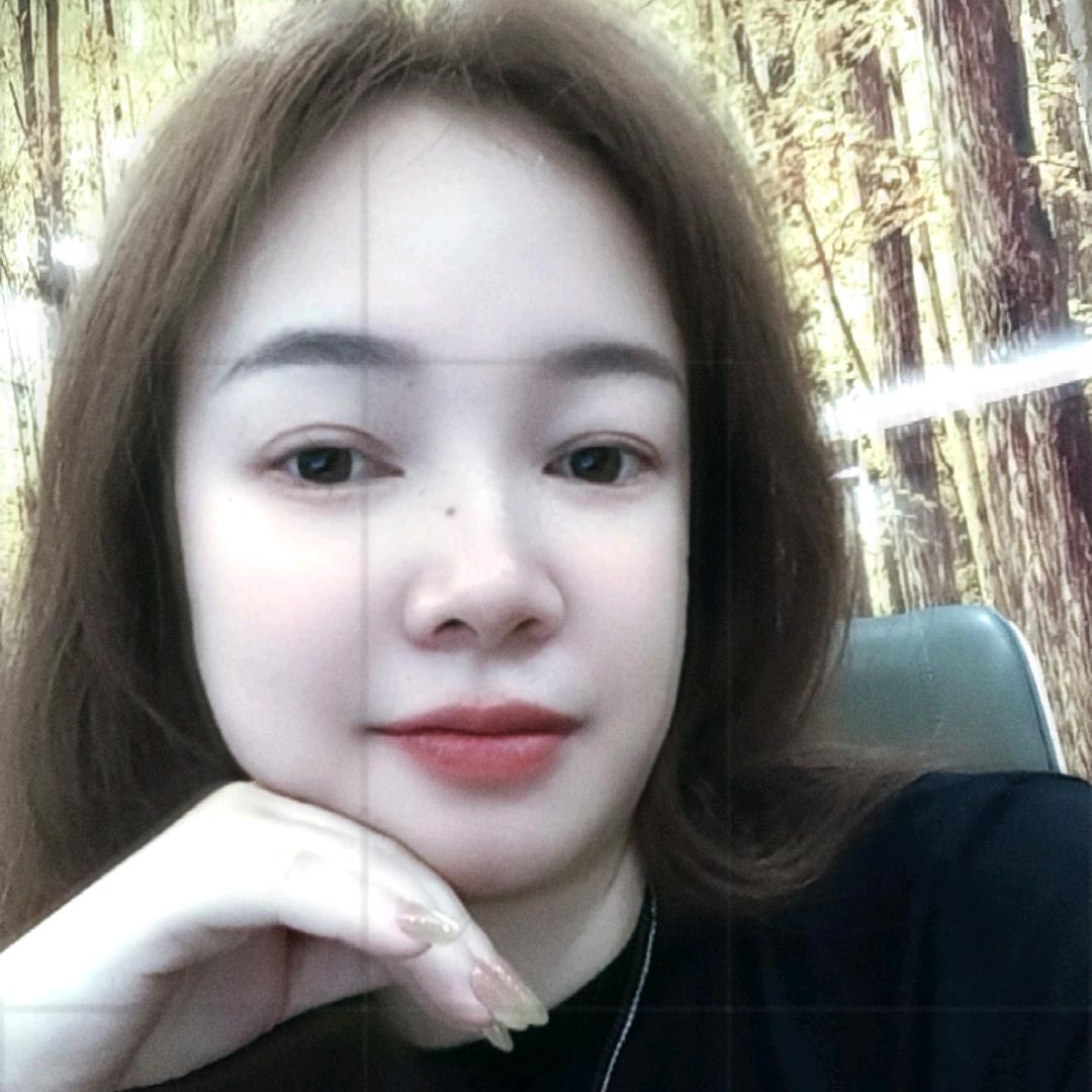 何佳人