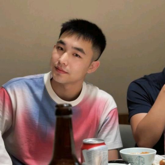 失望绝望的男孩