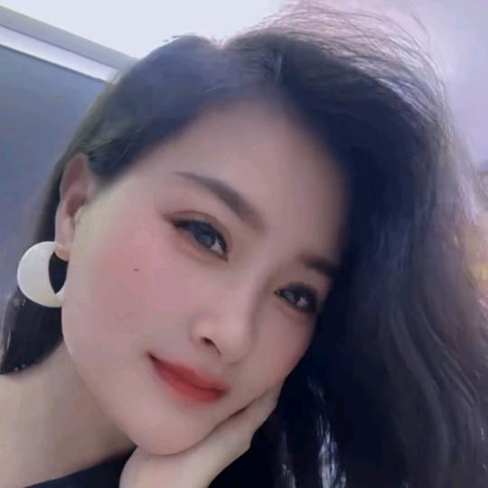 @媚儿