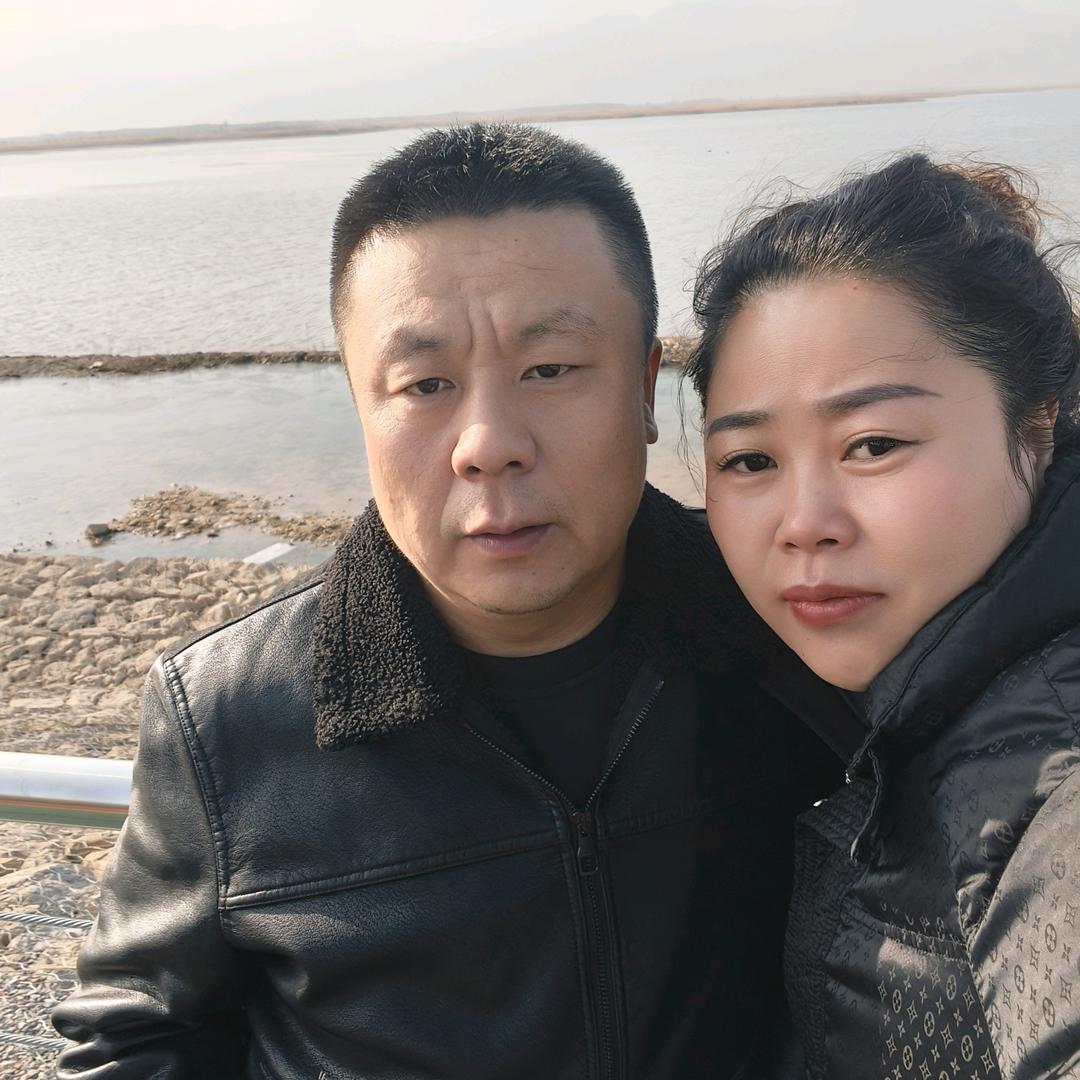 开饭店的小媳妇