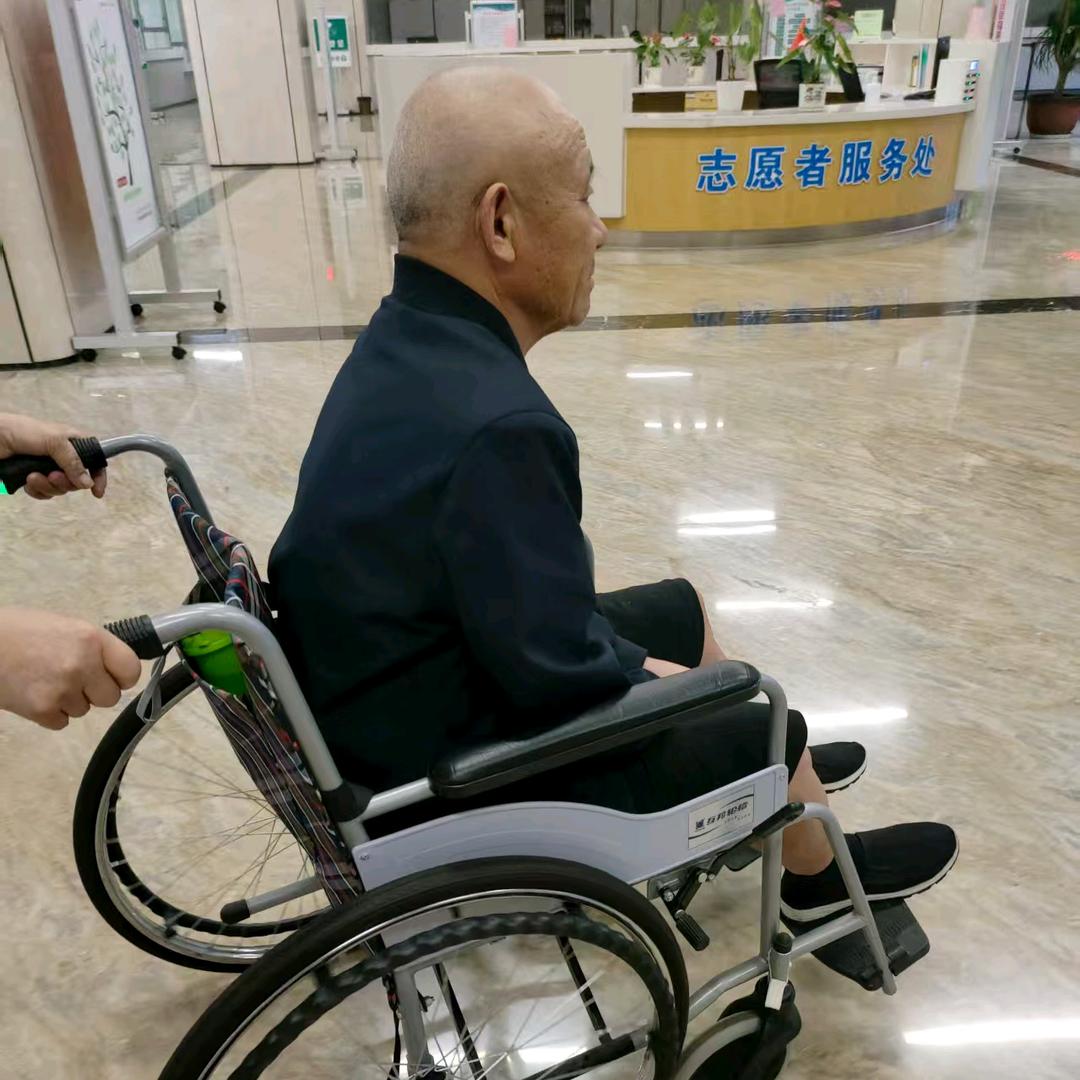 康复的小老头