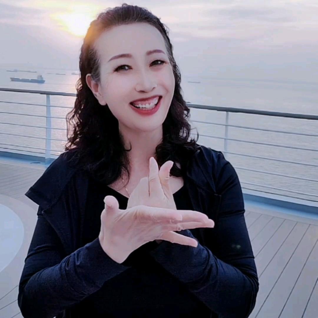张红❤️手势舞