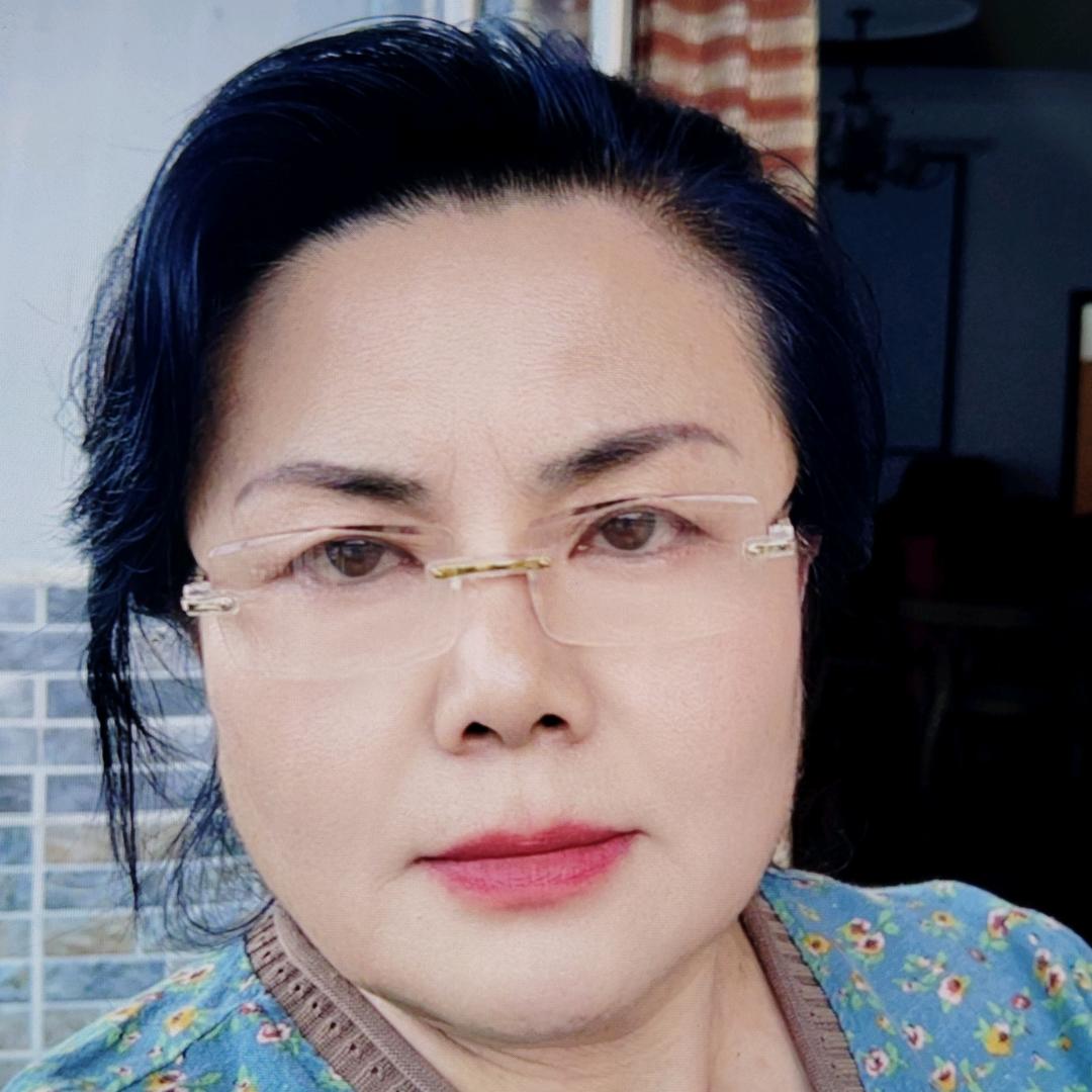 喃喃姐（3)下午4:46开播