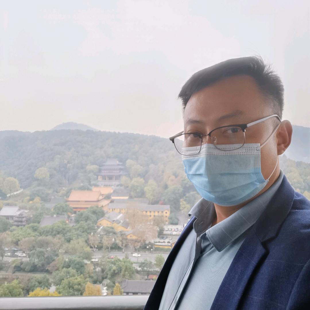 麟硕雕塑锻铜有限责任公司