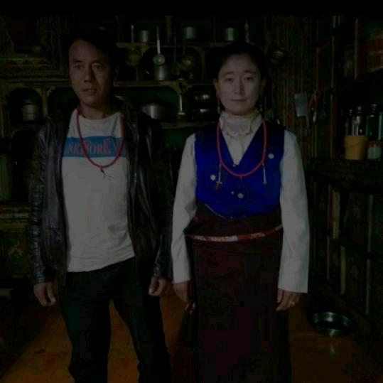 曲措