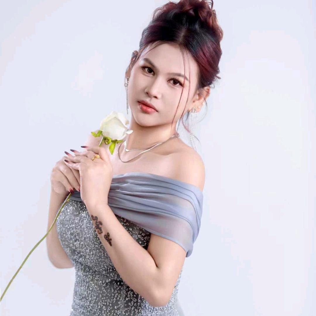 小琴🇨🇳🇲🇲
