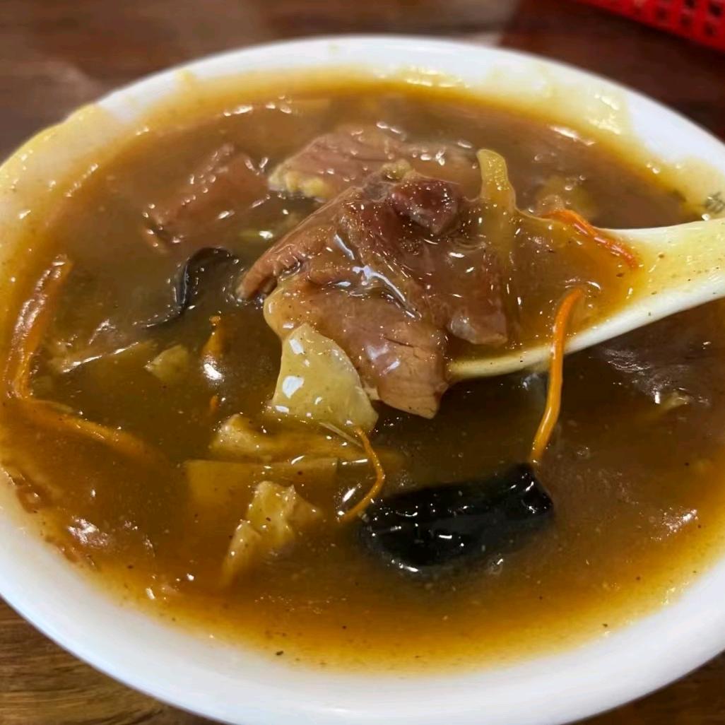 卖胡辣汤的小姐姐