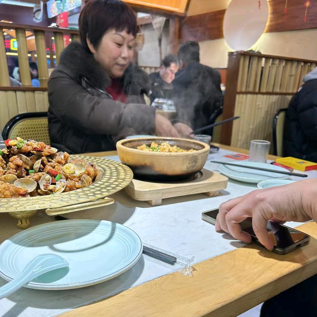 曹霞免费招工