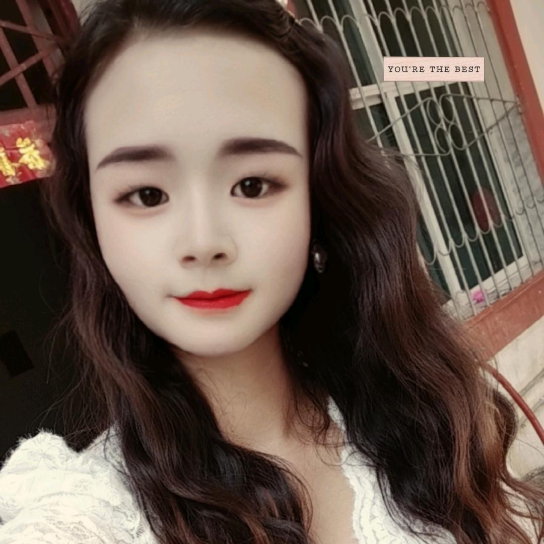 眼泪滑过嘴唇_