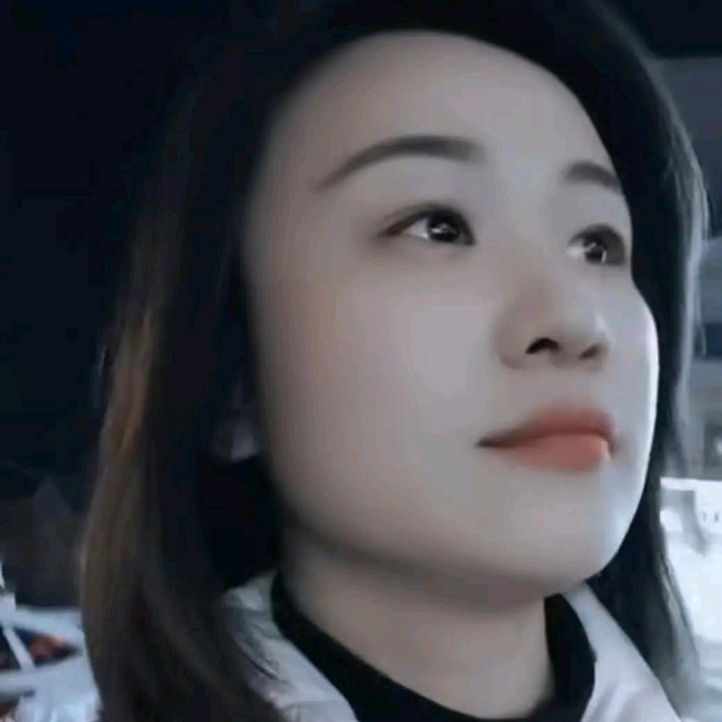 阿丽
