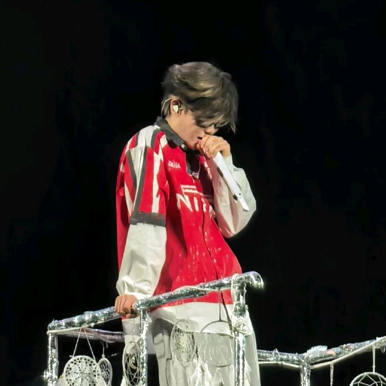 哆啦A梦呵呵_Lars