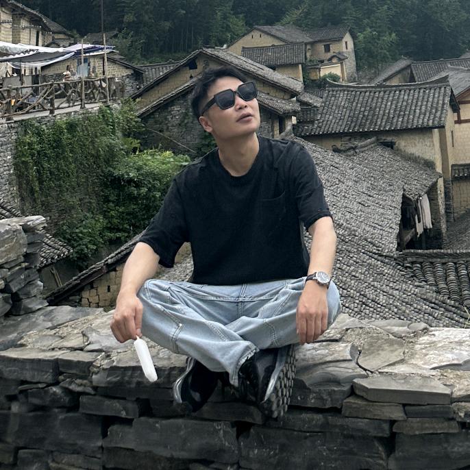 小小小董先生