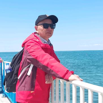 与李同行