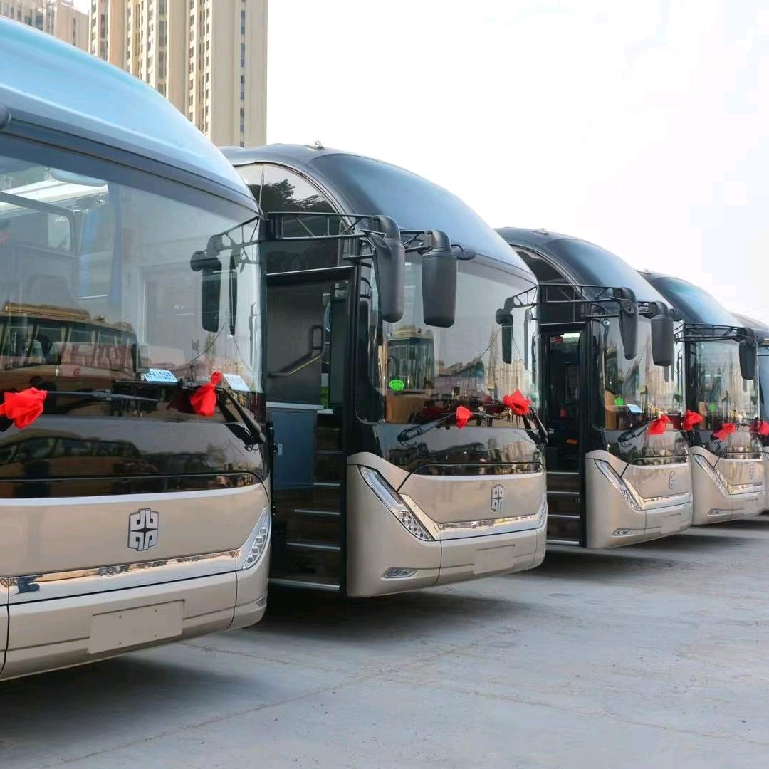 长沙交投龙骧集团长南公司租车 傅慕钦