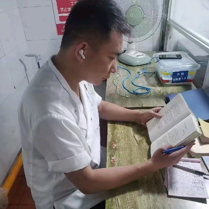 东哥爱烧烤