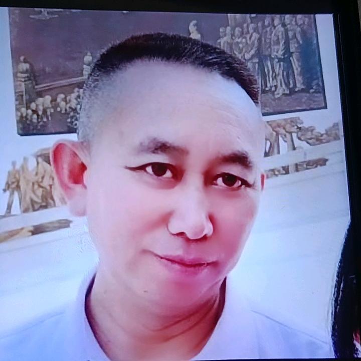 华哥（电吹管，葫芦丝）