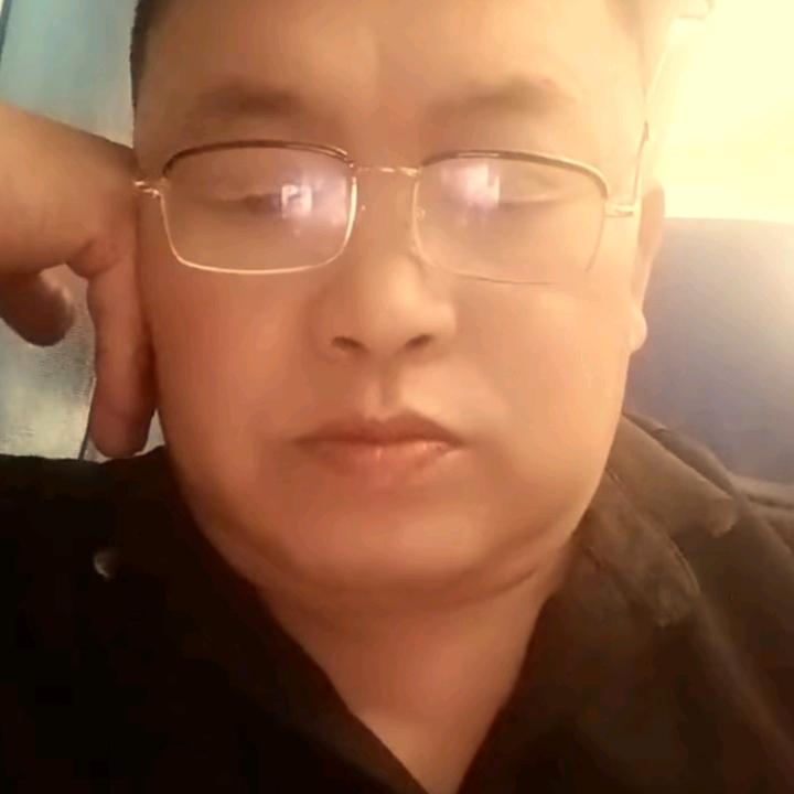 美满幸福一家人