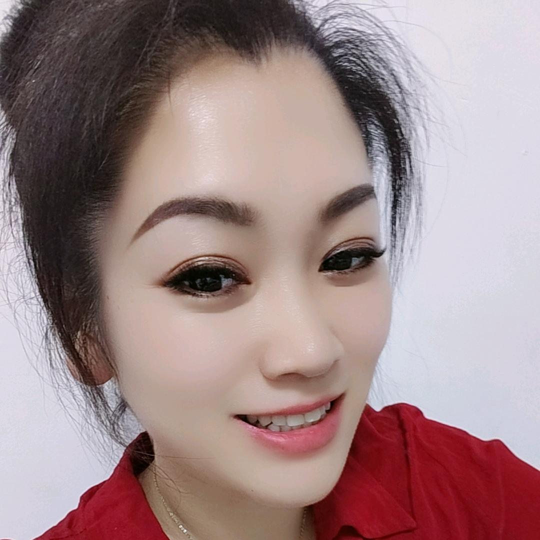 小媳妇大猪肉铺子