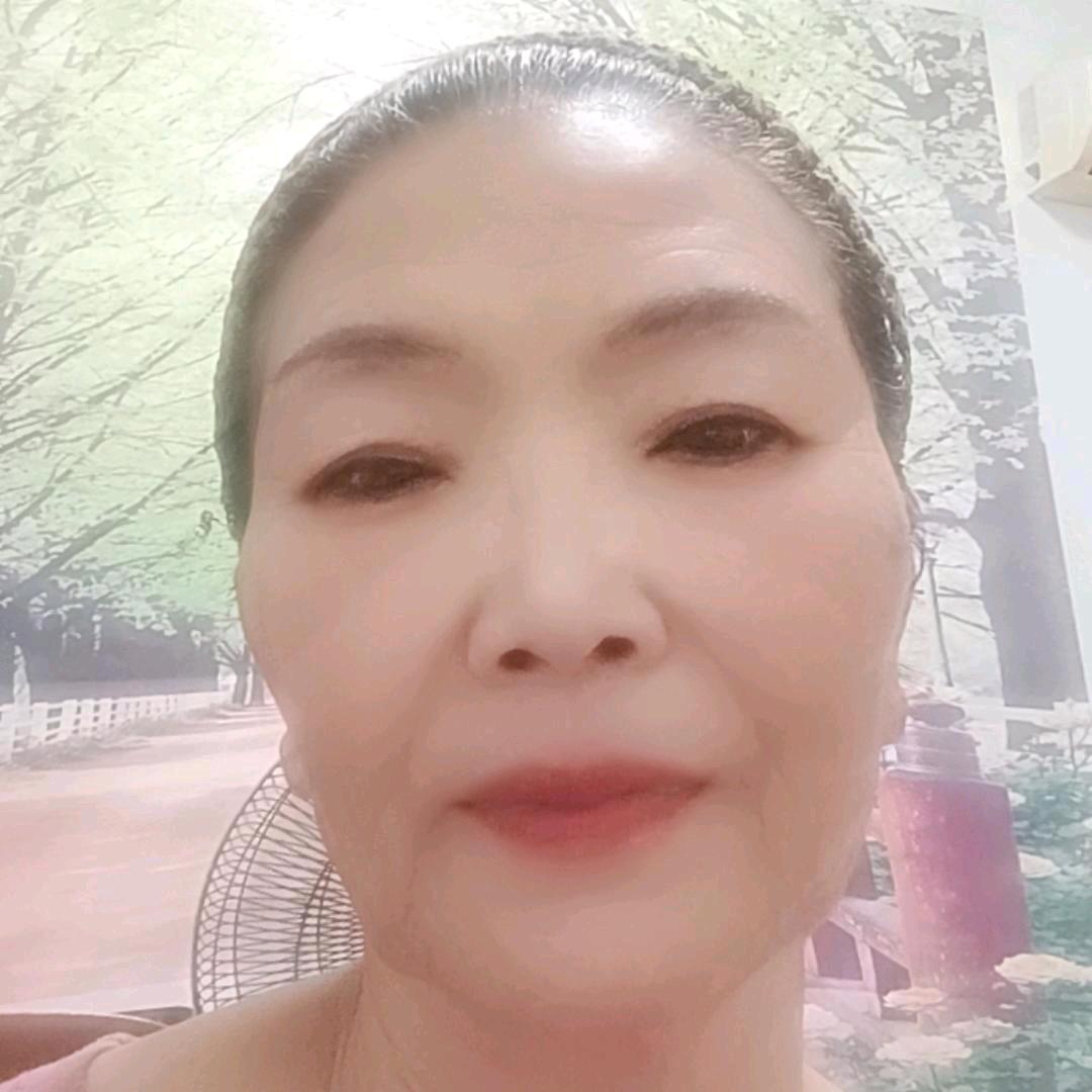 60后的老太太