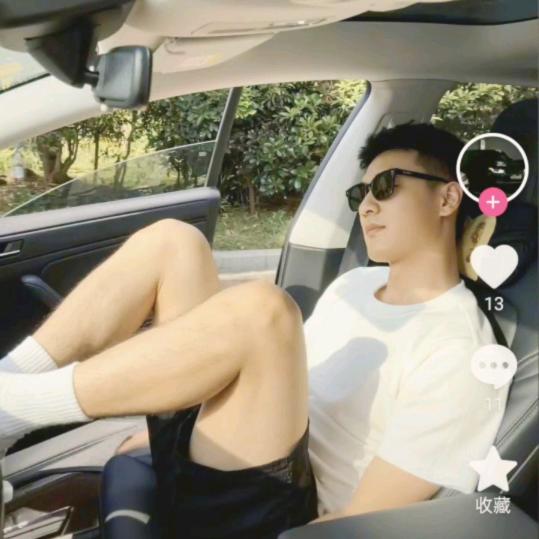 啊伟，努力前行