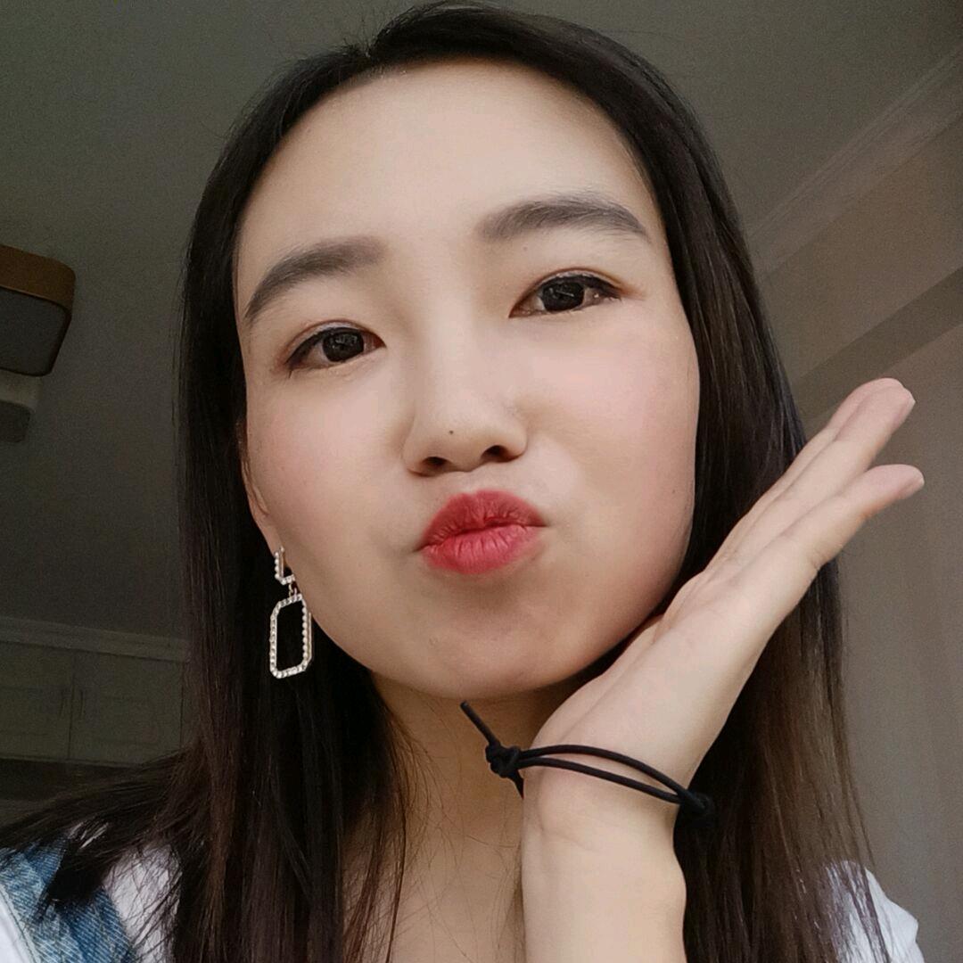 浅色(*^ω^*)夏沫*