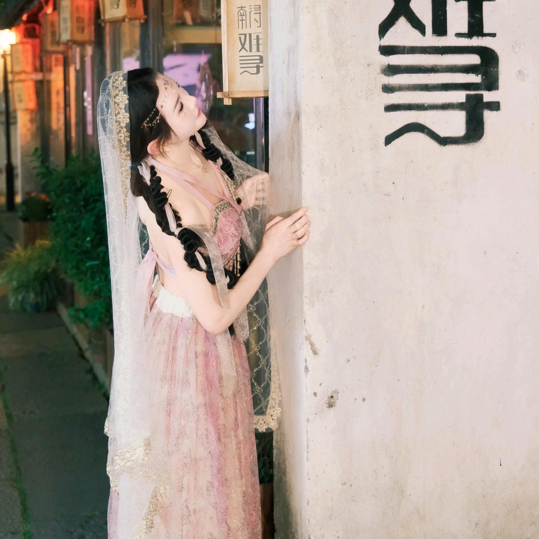 🦋172的酒窝姑娘🦋