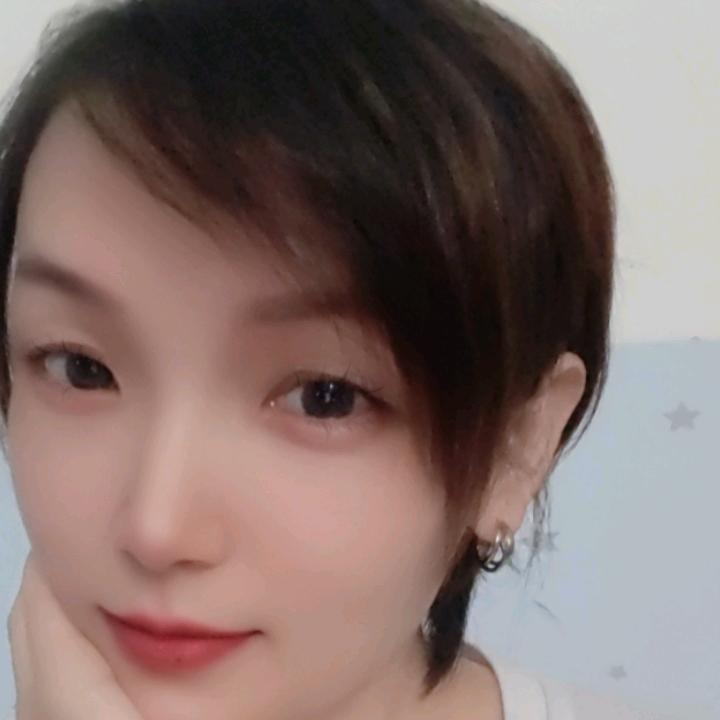 伟
