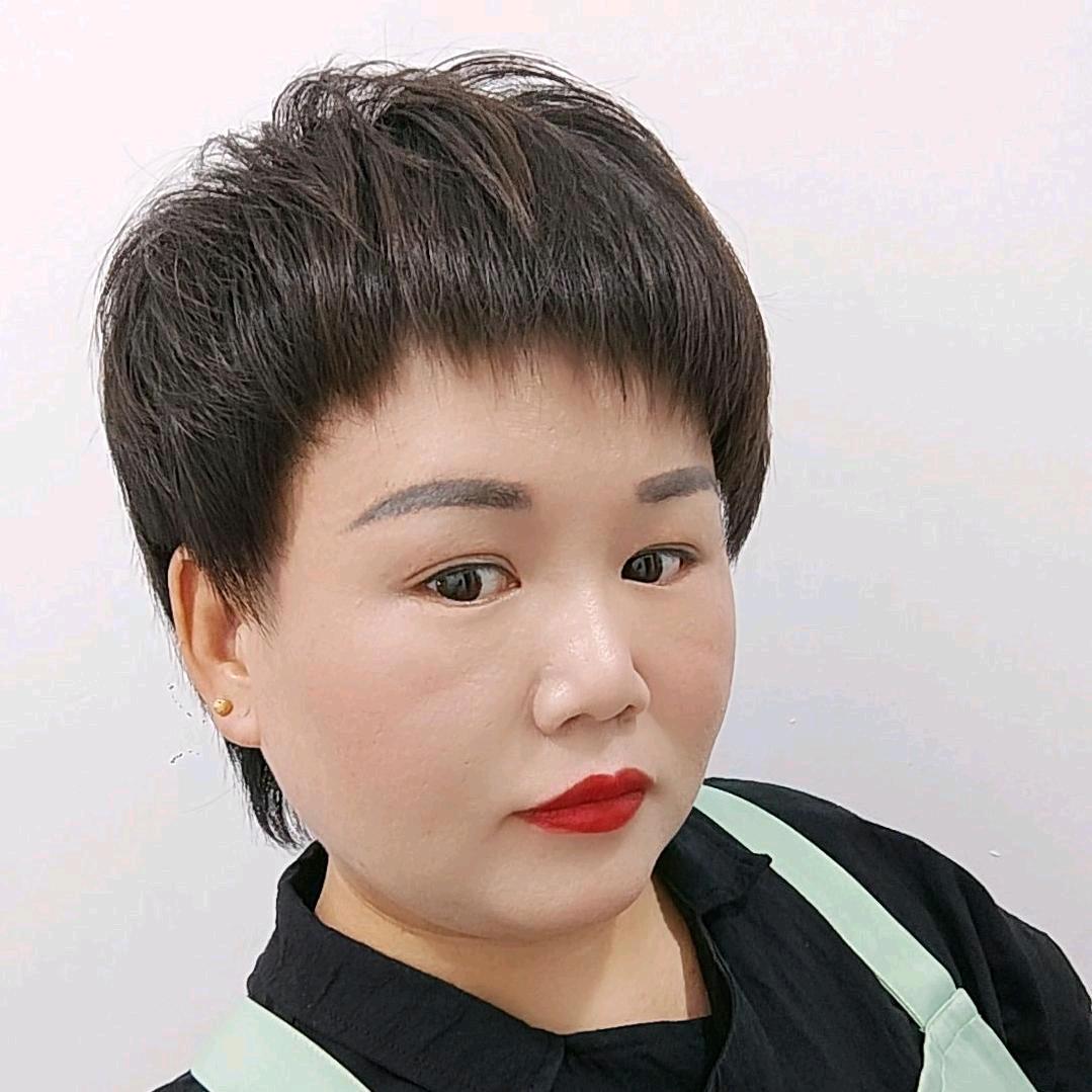 小含美妆（玄武店）霞姐