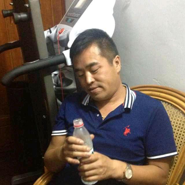 孤独的鹰