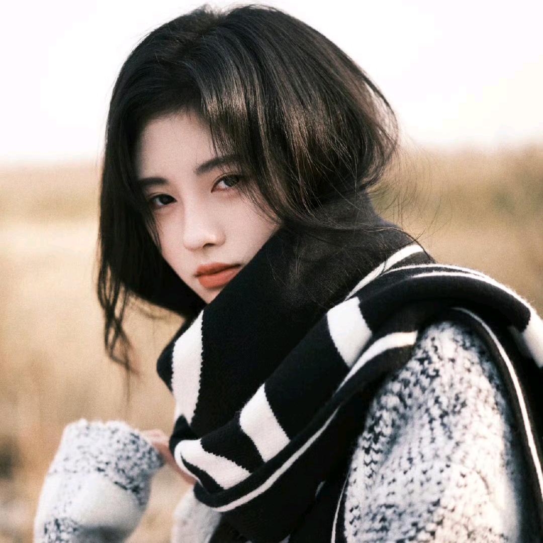 栀秋.