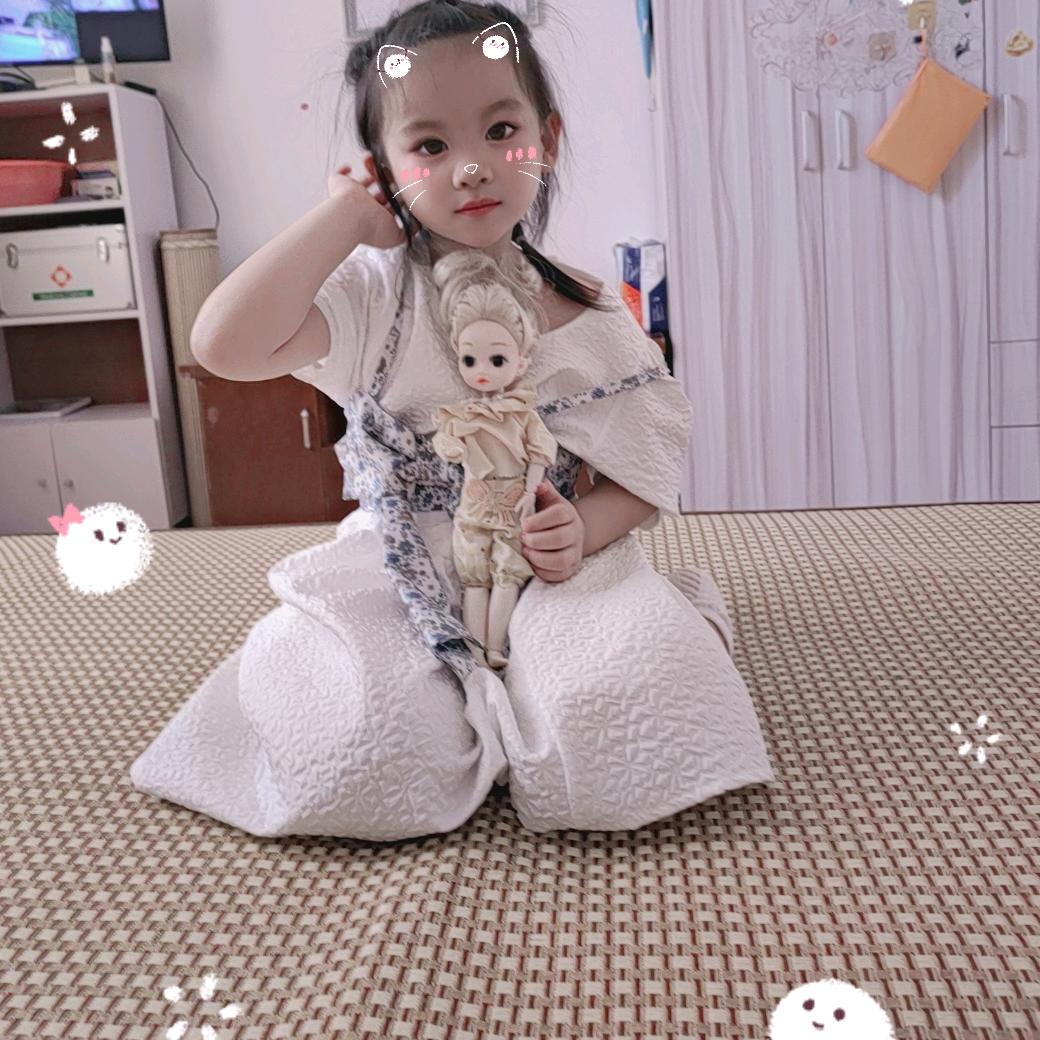 单亲妈妈带俩娃