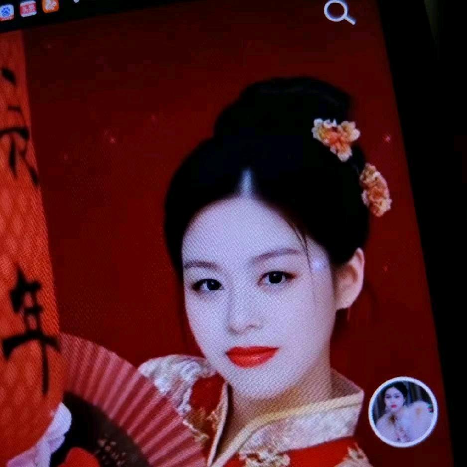 红苹果🍎🍎🥦🥦❤️❤️🌺🌺