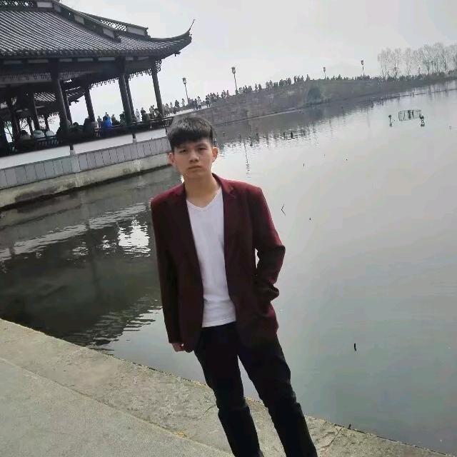 六边形战士-晓峰