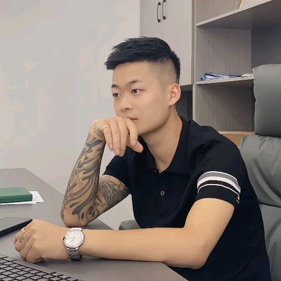 周诗扬✌️.
