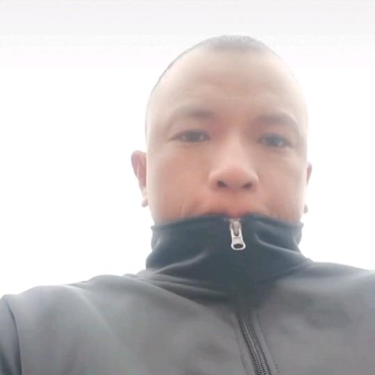 男儿走四方