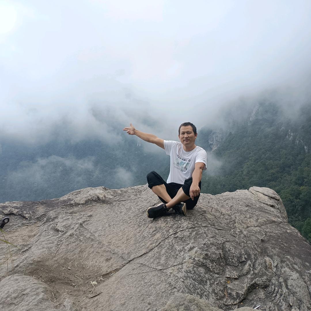 庐山   胡 小 果  🍎