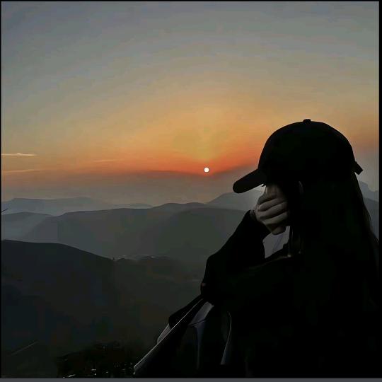 ´͈ ᵕ `͈她想静静🥀