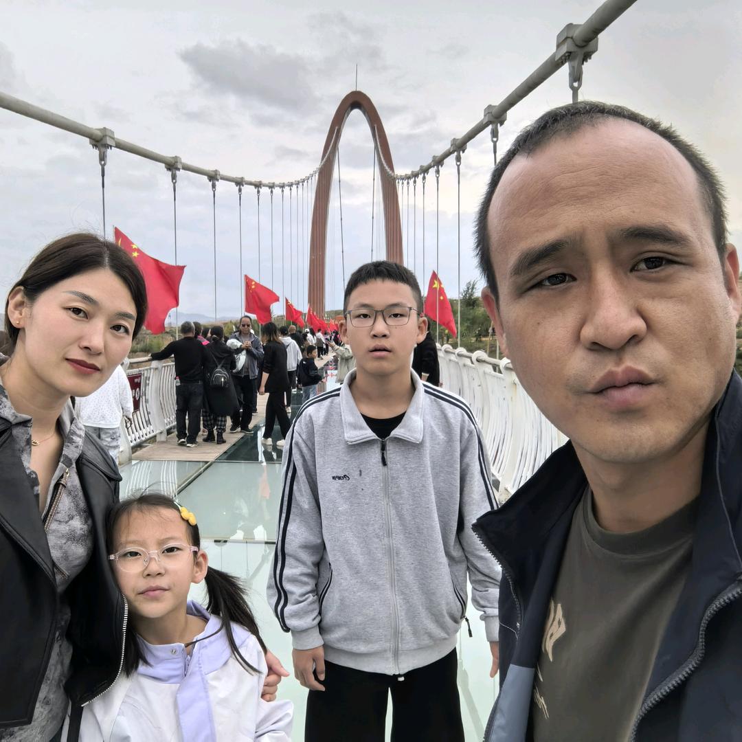 骑车小趴菜（小马）