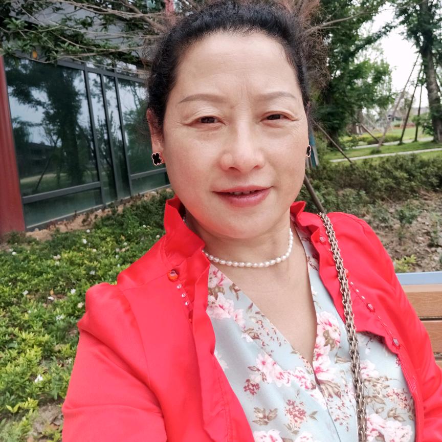 老富婆（王）