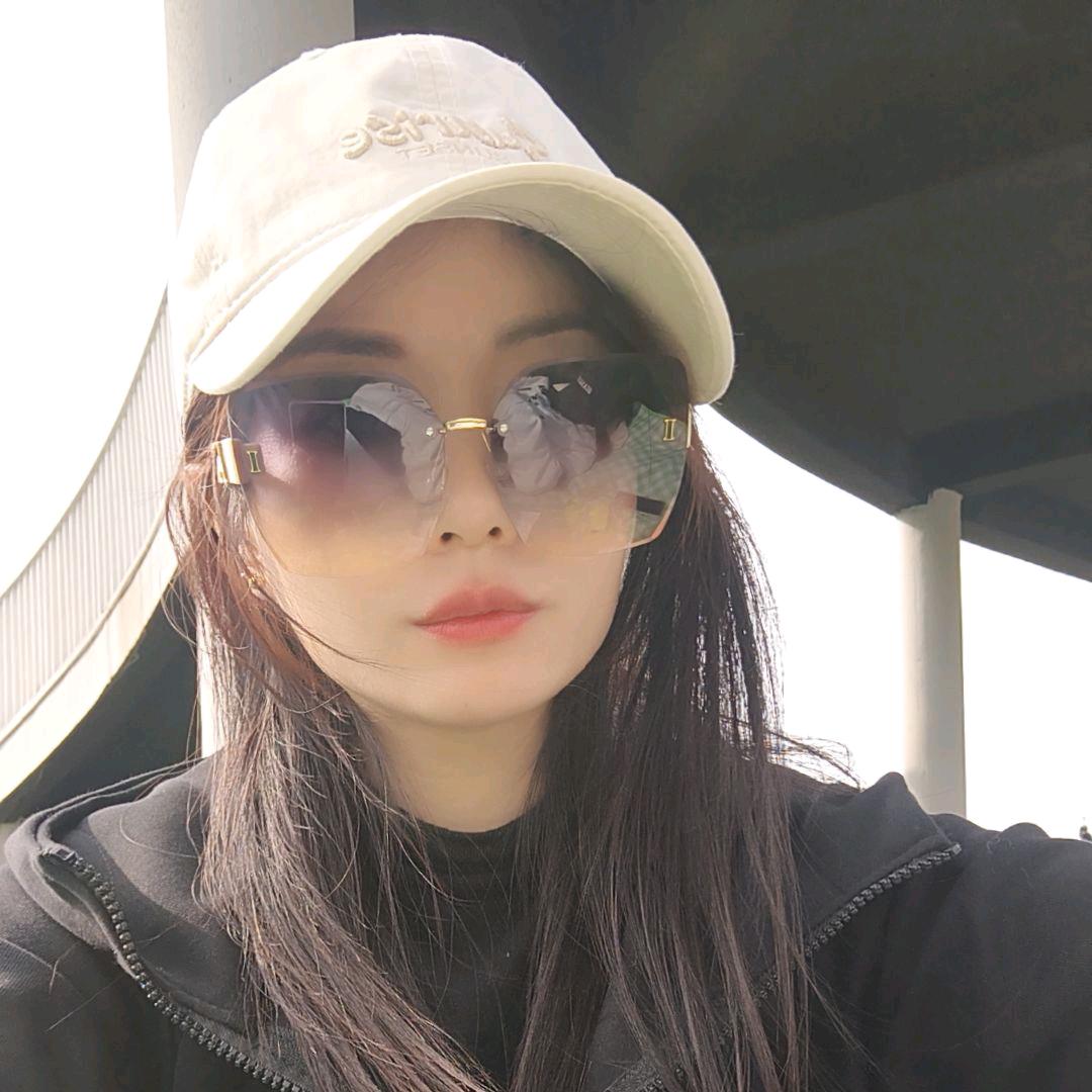 ღ᭄*香🌻香᭄ꦿ℘
