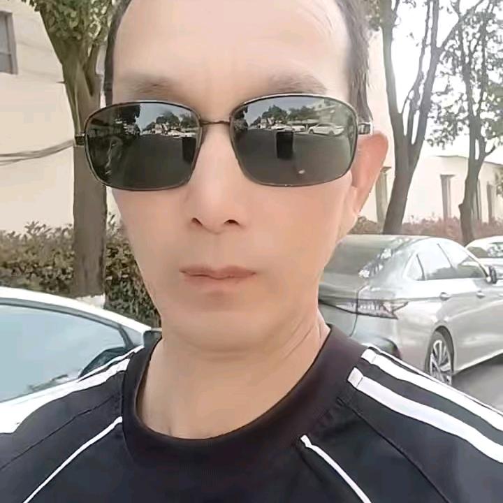 高亚军不離不棄