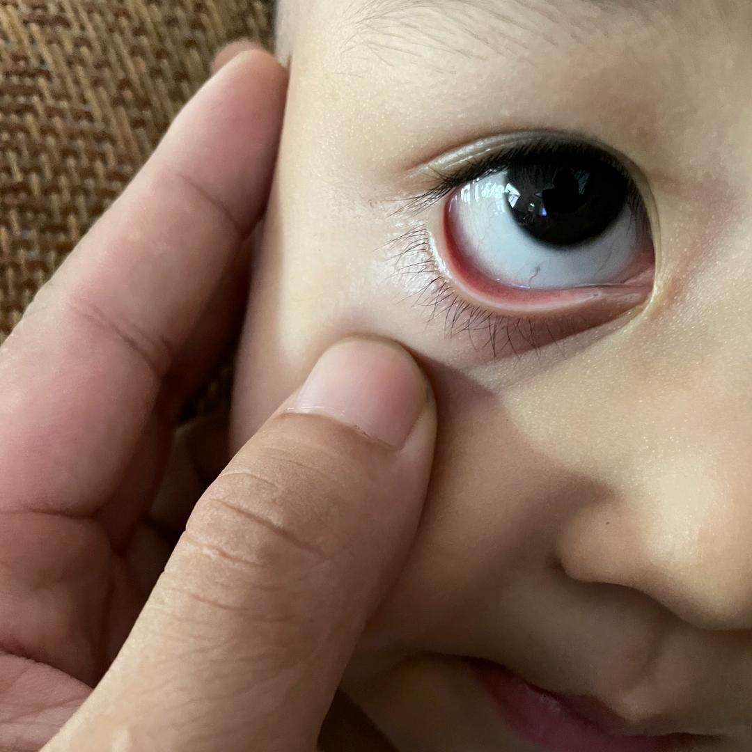 在旁吃瓜的无辜村民