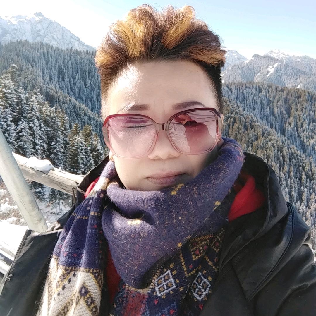 新市区安宁渠折扣女装