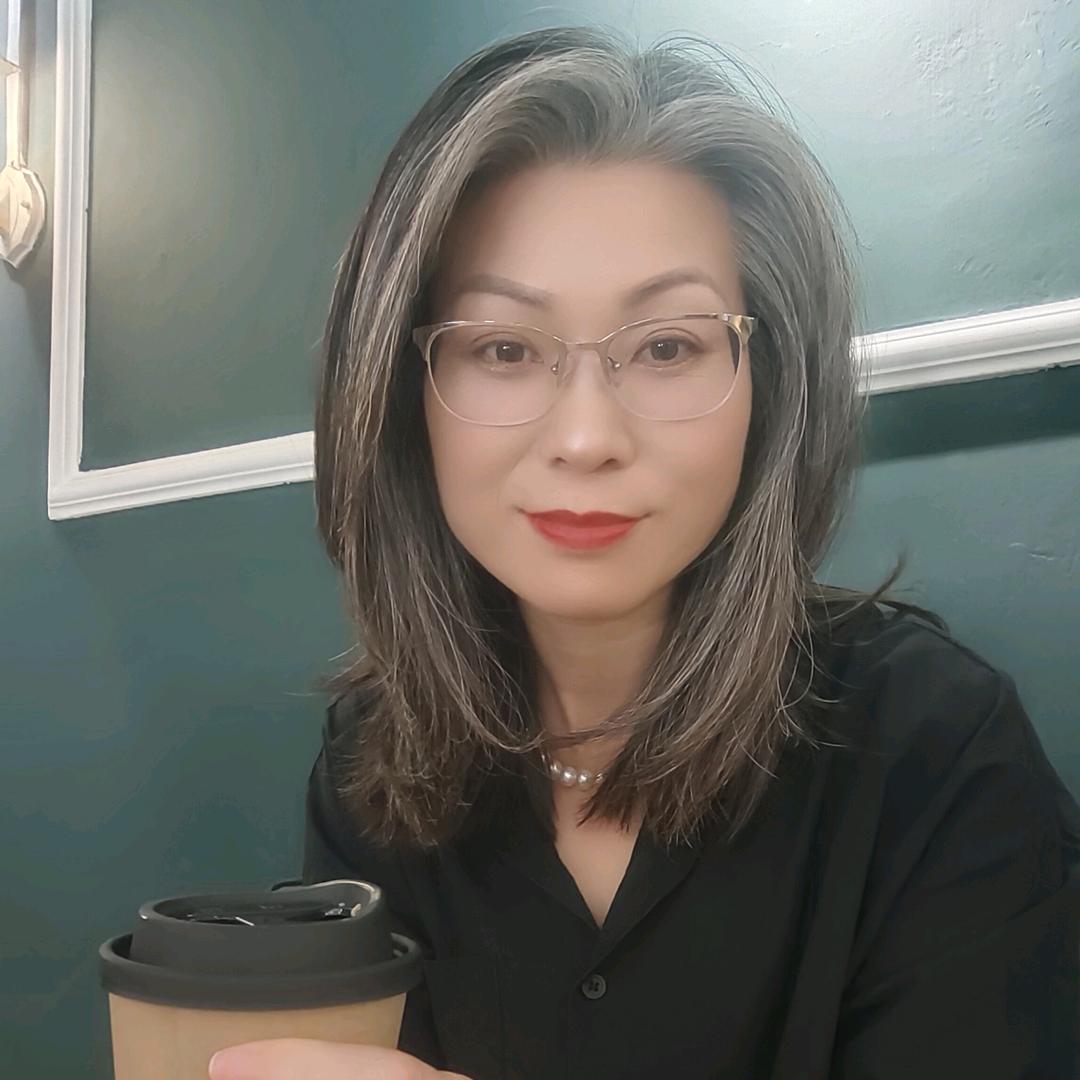 英子