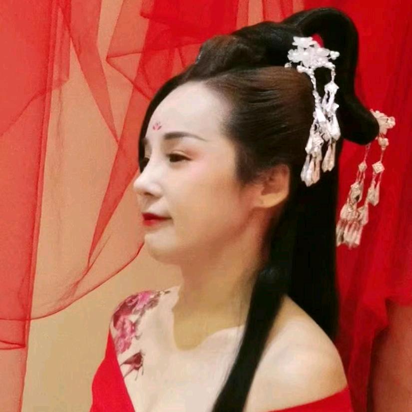 王艺早8点10小号开直播