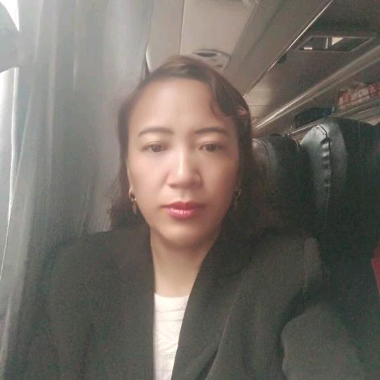 天地有情人无情。