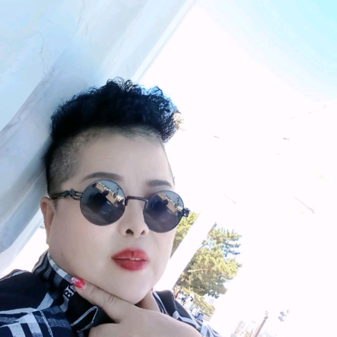 潇洒女人